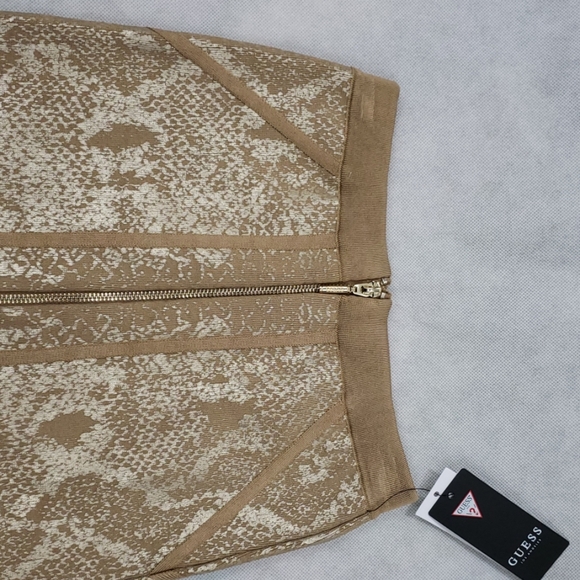 NWT GUESS Size Small Snake Foiled Body-Con Skirt - Picture 4 of 8